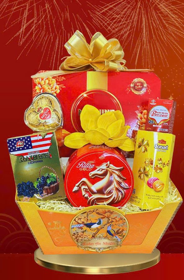 Giỏ quà vàng – nơ vàng – mẫu 05 Lanos Gift