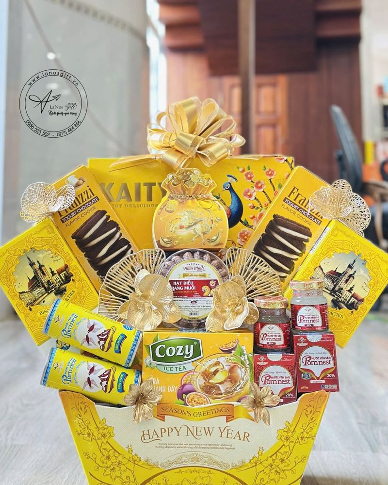 Giỏ quà Tết tặng khách hàng